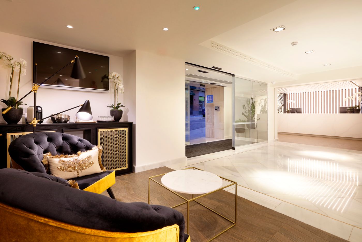 Eurostars-Madrid-Gran-Via-Lobby-4