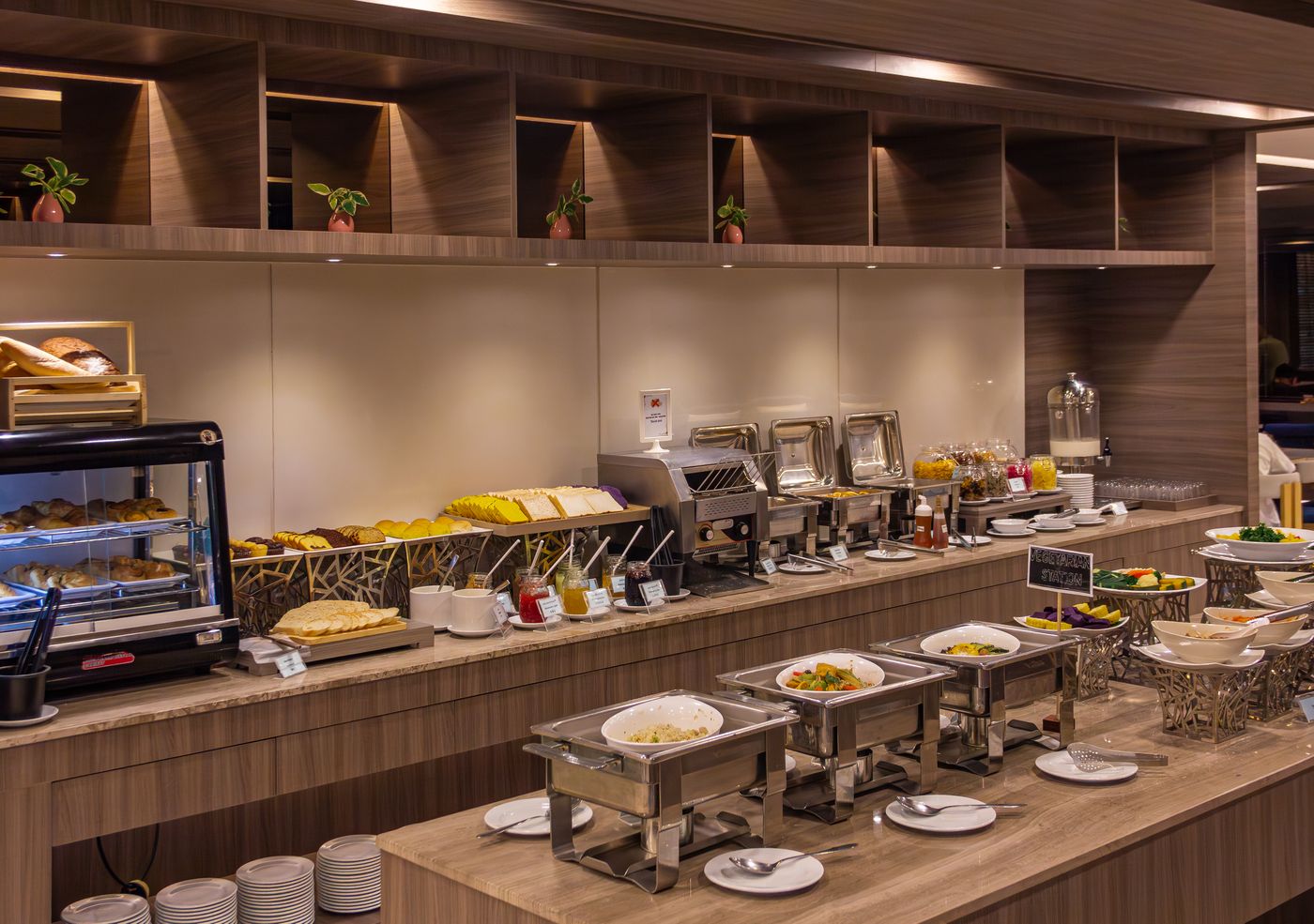 Jasmine-Grande-Residence-Restaurant-58