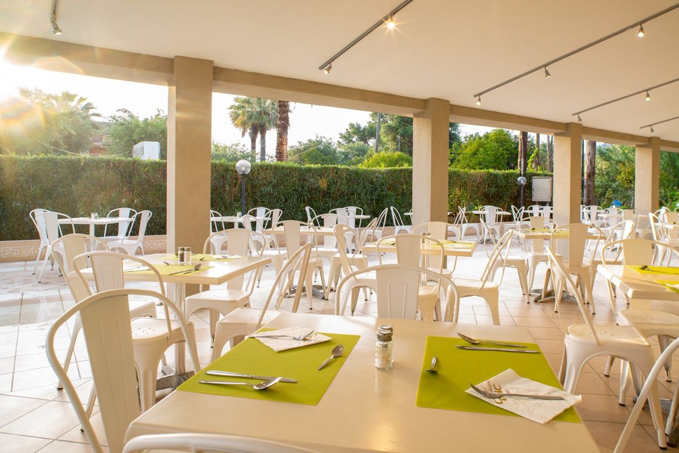 Gemini-Restaurant-10