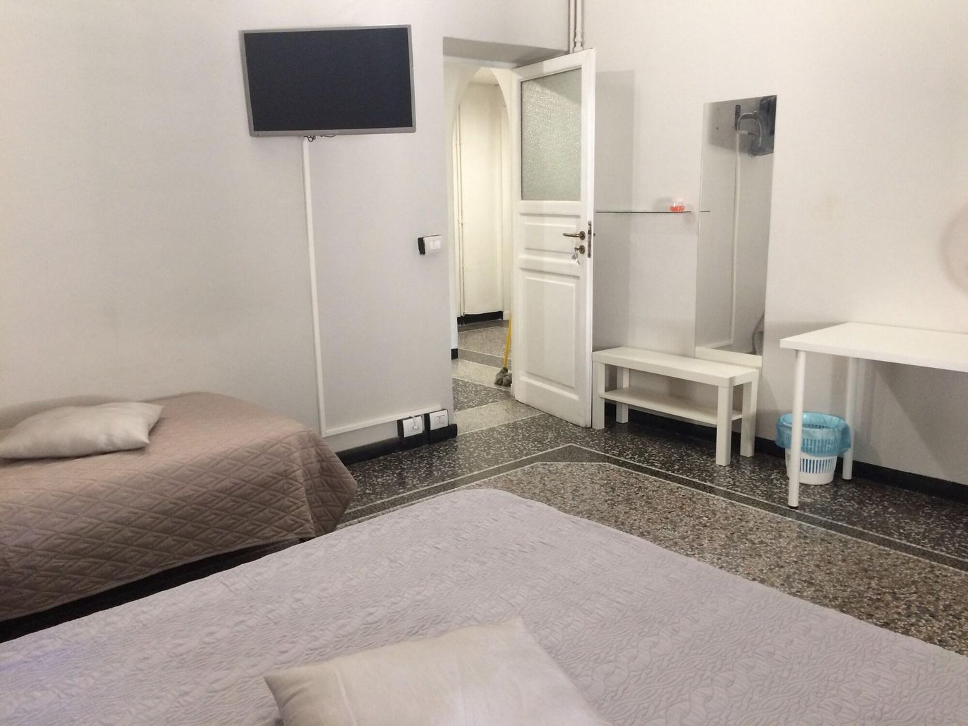 Le Stanze Della Lanterna - Italy - GENOA - Room - 8