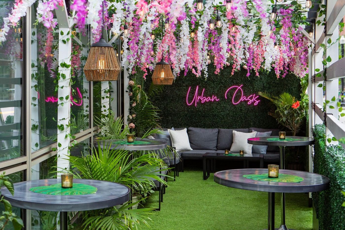 W-Hotel-Boston-Restaurant-76