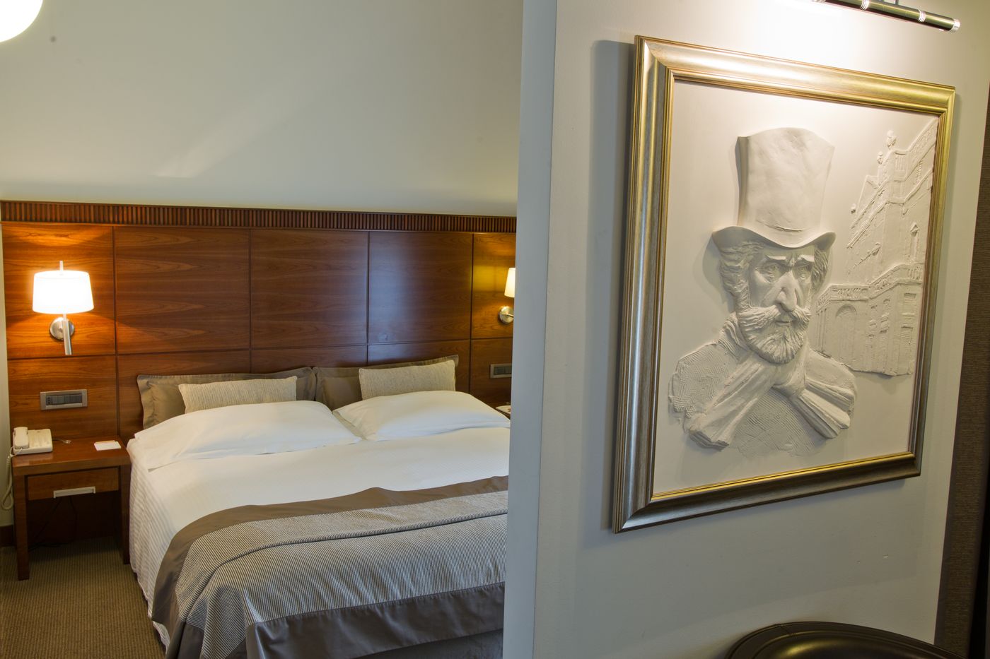 Dei-Cavalieri-Milano-Duomo-Room-33