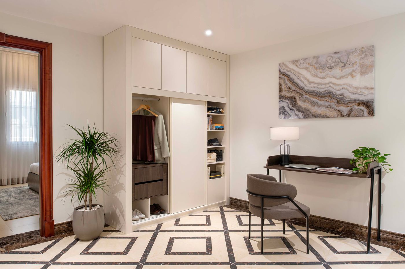 Somerset-Al-Mansora-Doha-Room-9