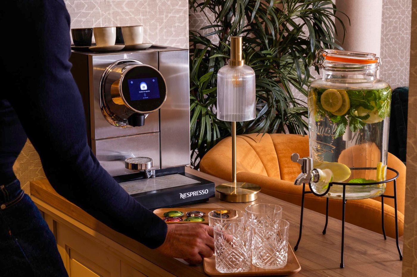 Hotel-Maxim-Opera-Lobby-10