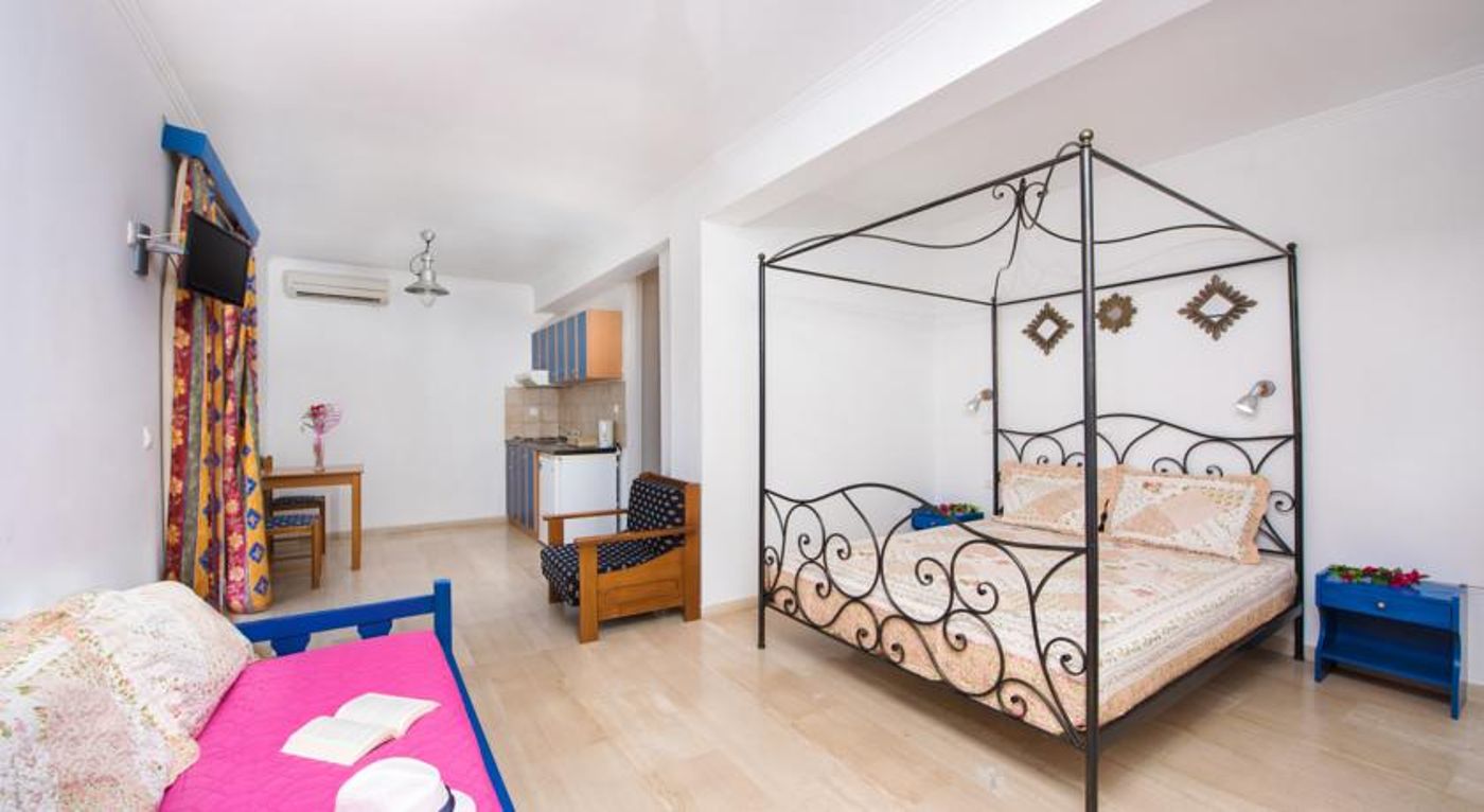 Aquarius Beach Hotel