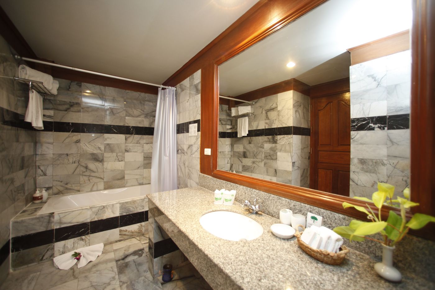 Fair-House-Beach-Resort--SHA-Extra---Room-38