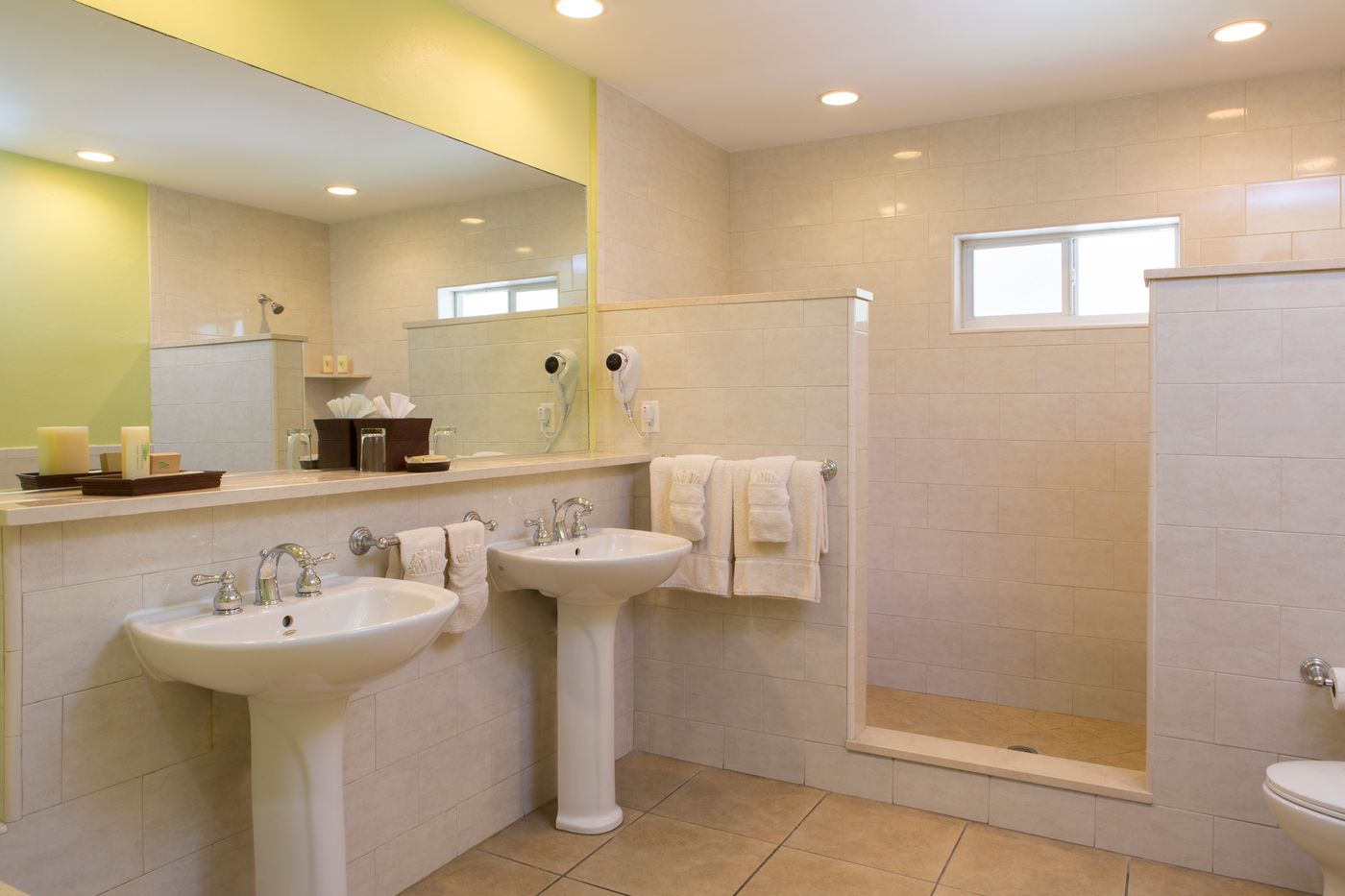 06.06.25 St. James's Club & Villas