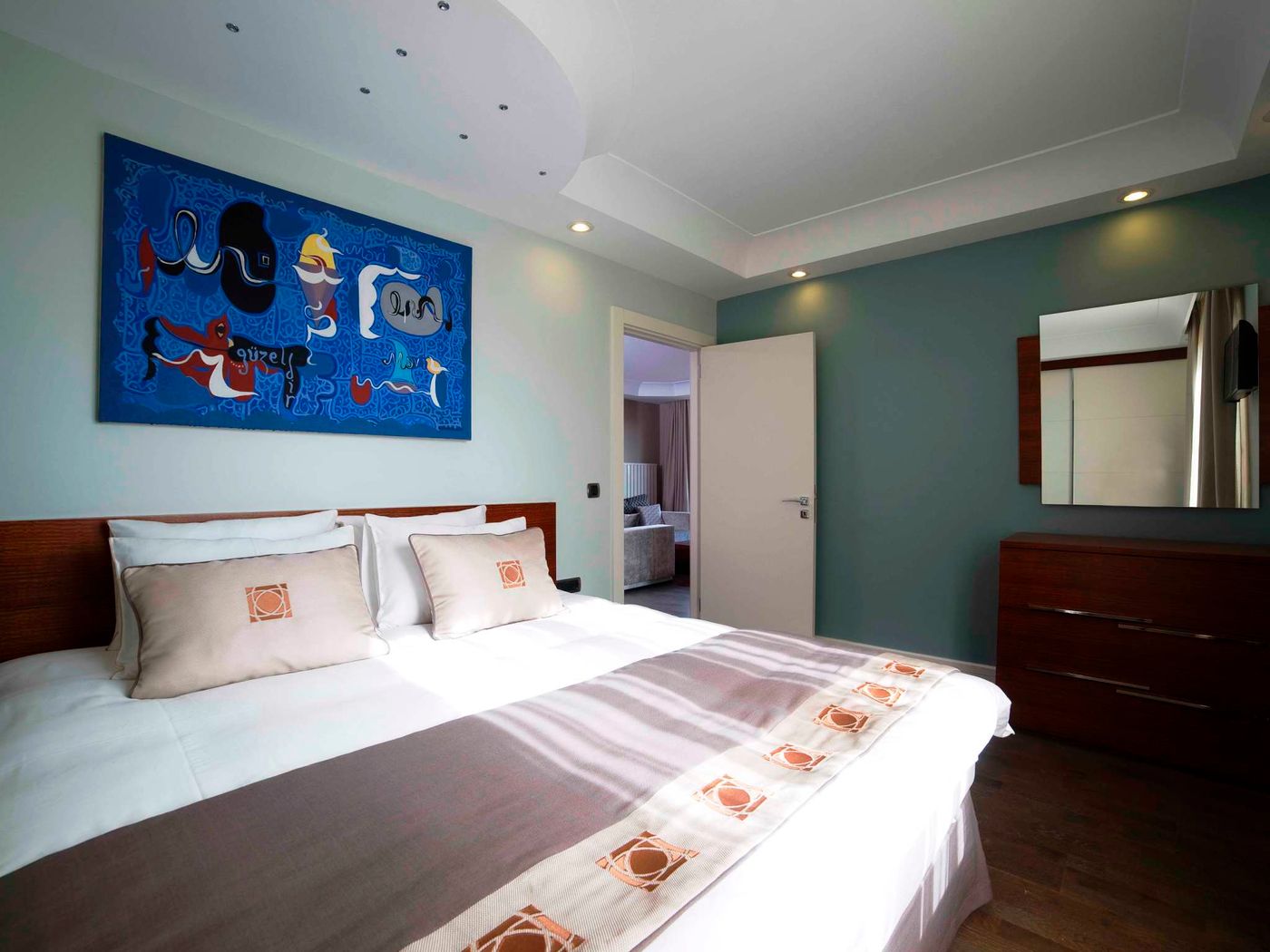 Taba-Luxury-Suites-Room-2