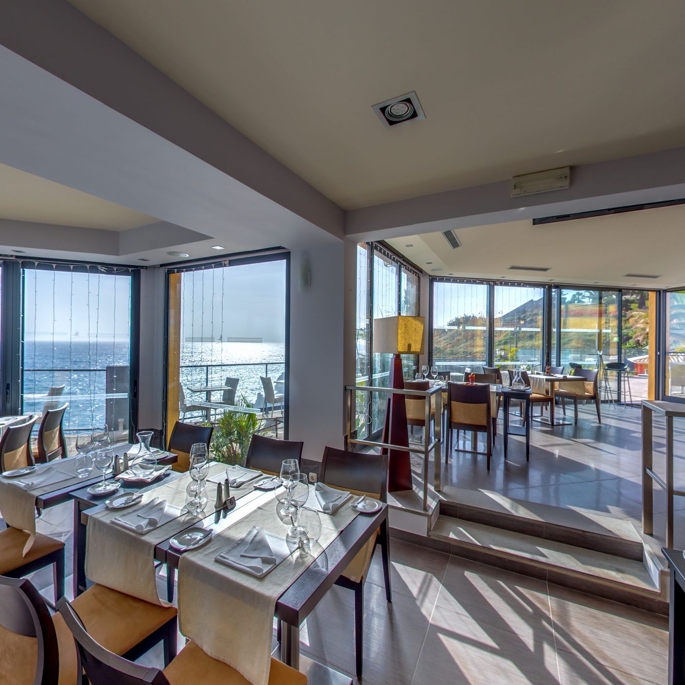 Hotel-Cais-da-Oliveira-Restaurant-47