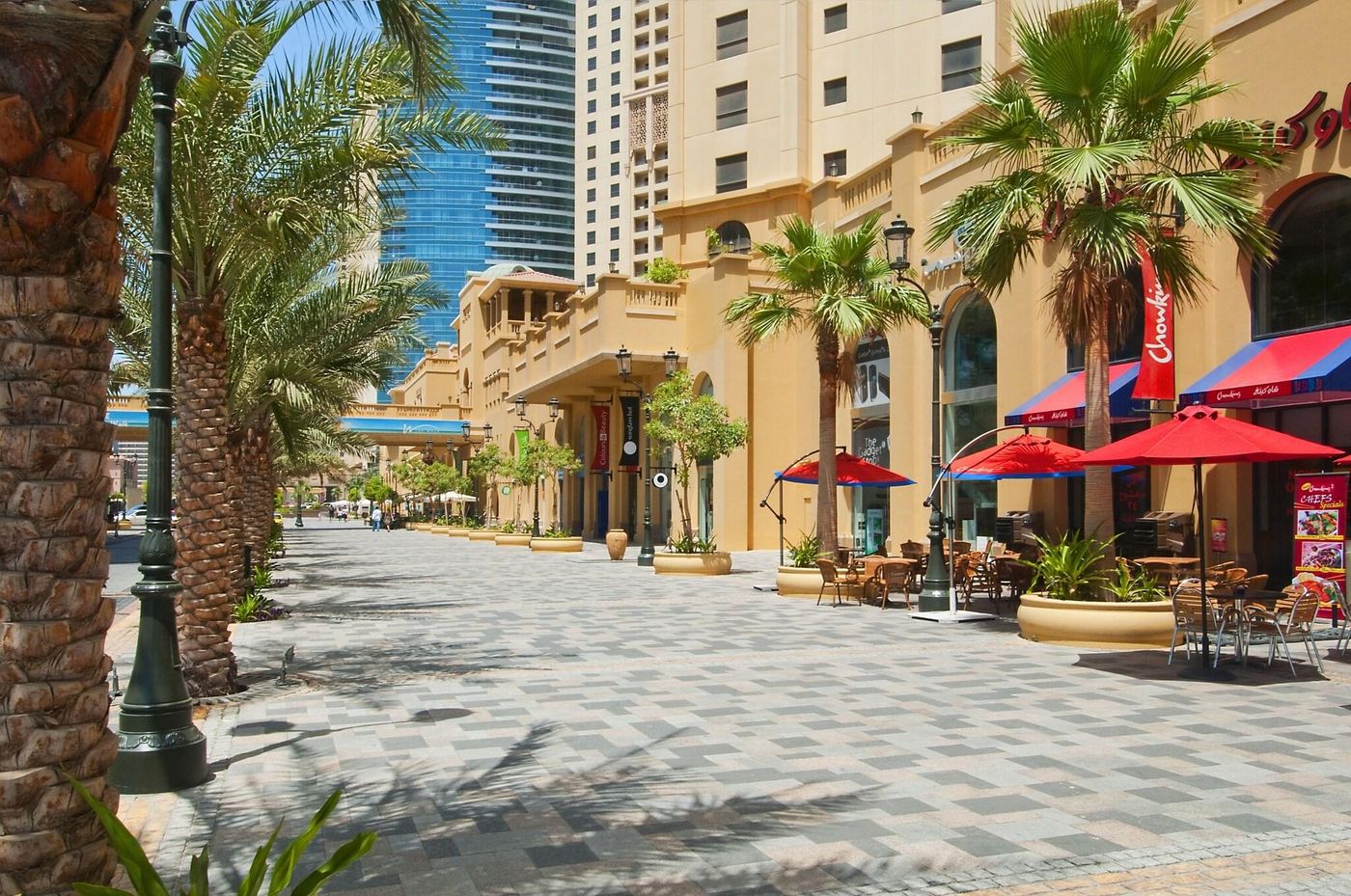 Hilton-Dubai-The-Walk-General-view-6