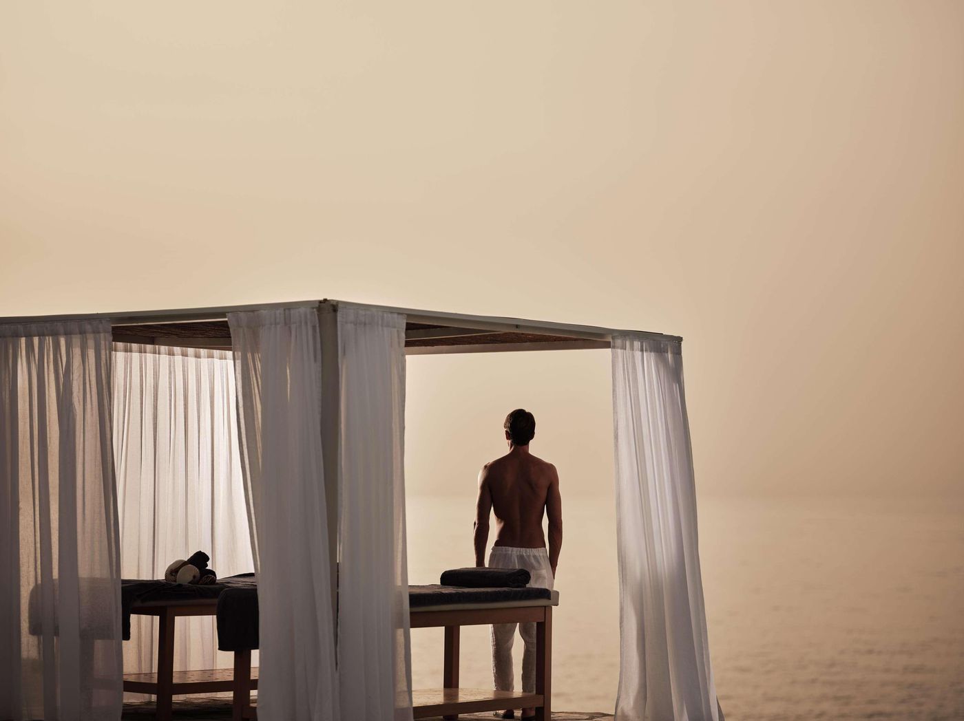 The-Royal-Blue-Sports-and-Entertainment-97