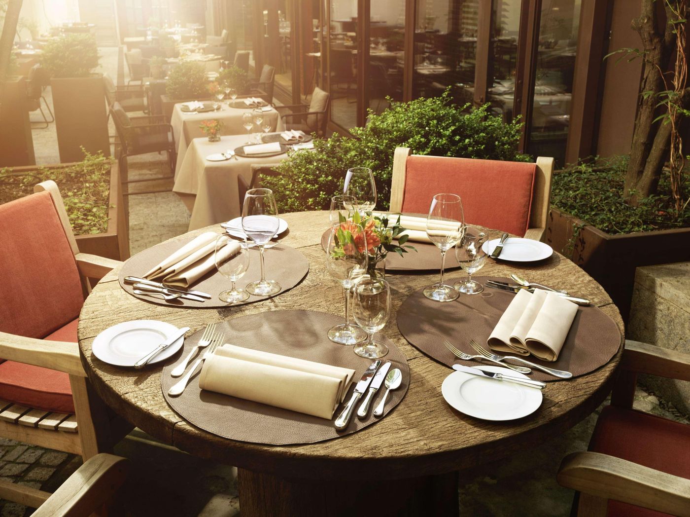 Hotel-Bayerischer-Hof-Munich-Restaurant-60