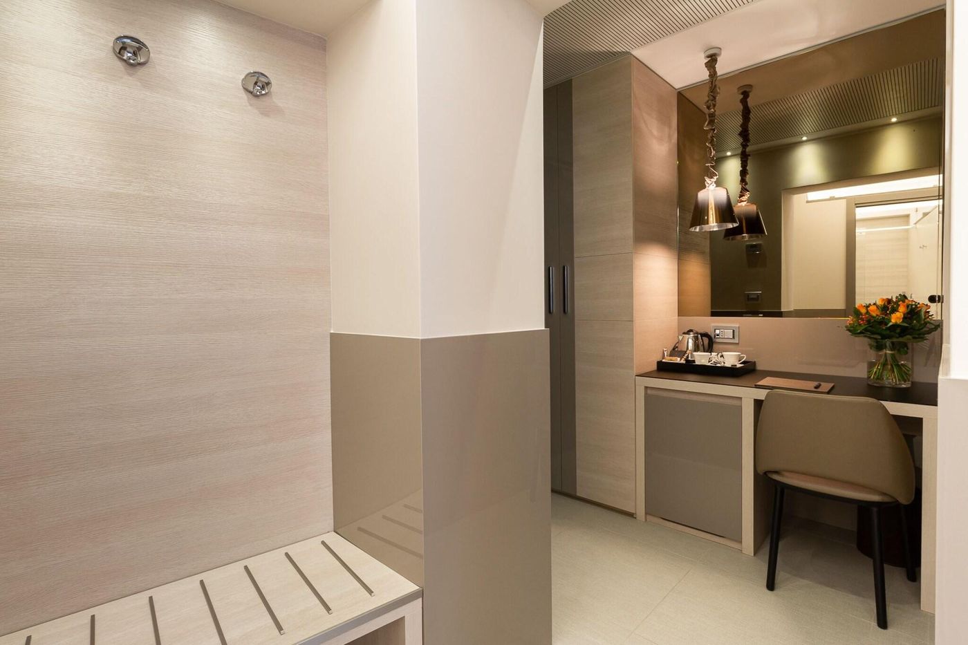 Harry-s-Bar-Trevi-Hotel---Restaurant-Room-41