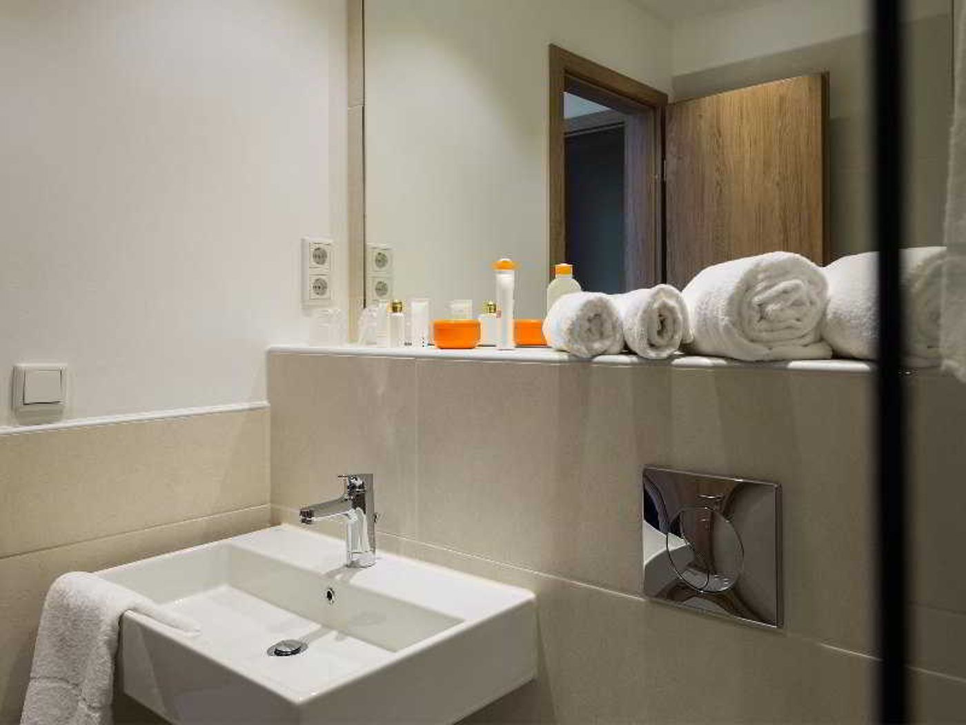 Motelplus-Berlin-Room-7