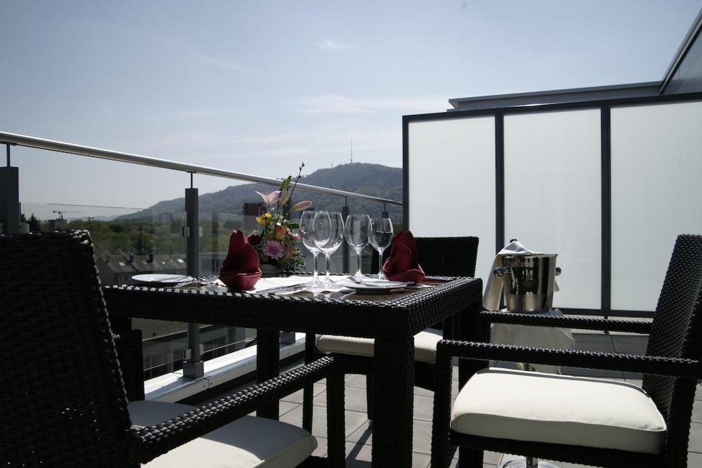 H+ Hotel Zurich-Switzerland-Zurich-General view-6