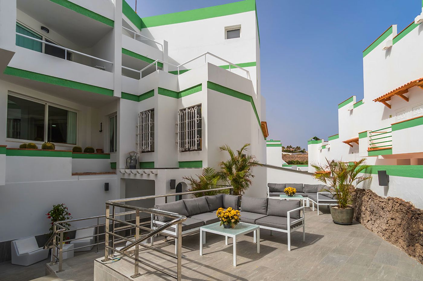 Esquinzo-Monte-del-Mar-Terrace-16