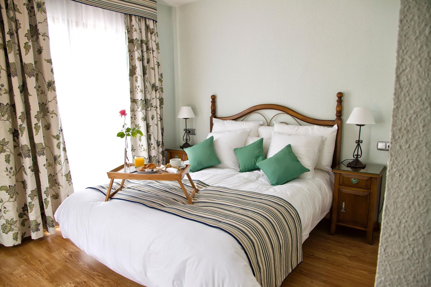 Pueblo-Evita-Club-Room-22