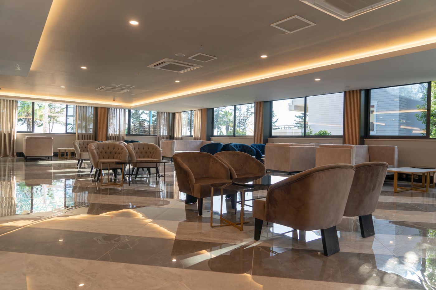 Aska-Costa-Holiday-Club-Lobby-36