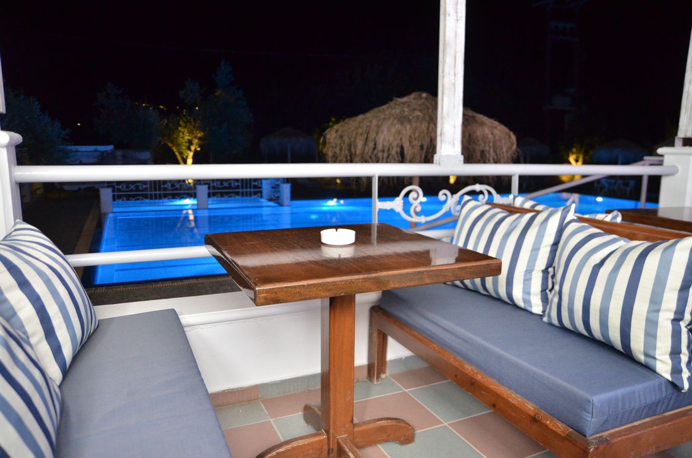 Blue-nest-kos-Restaurant-10