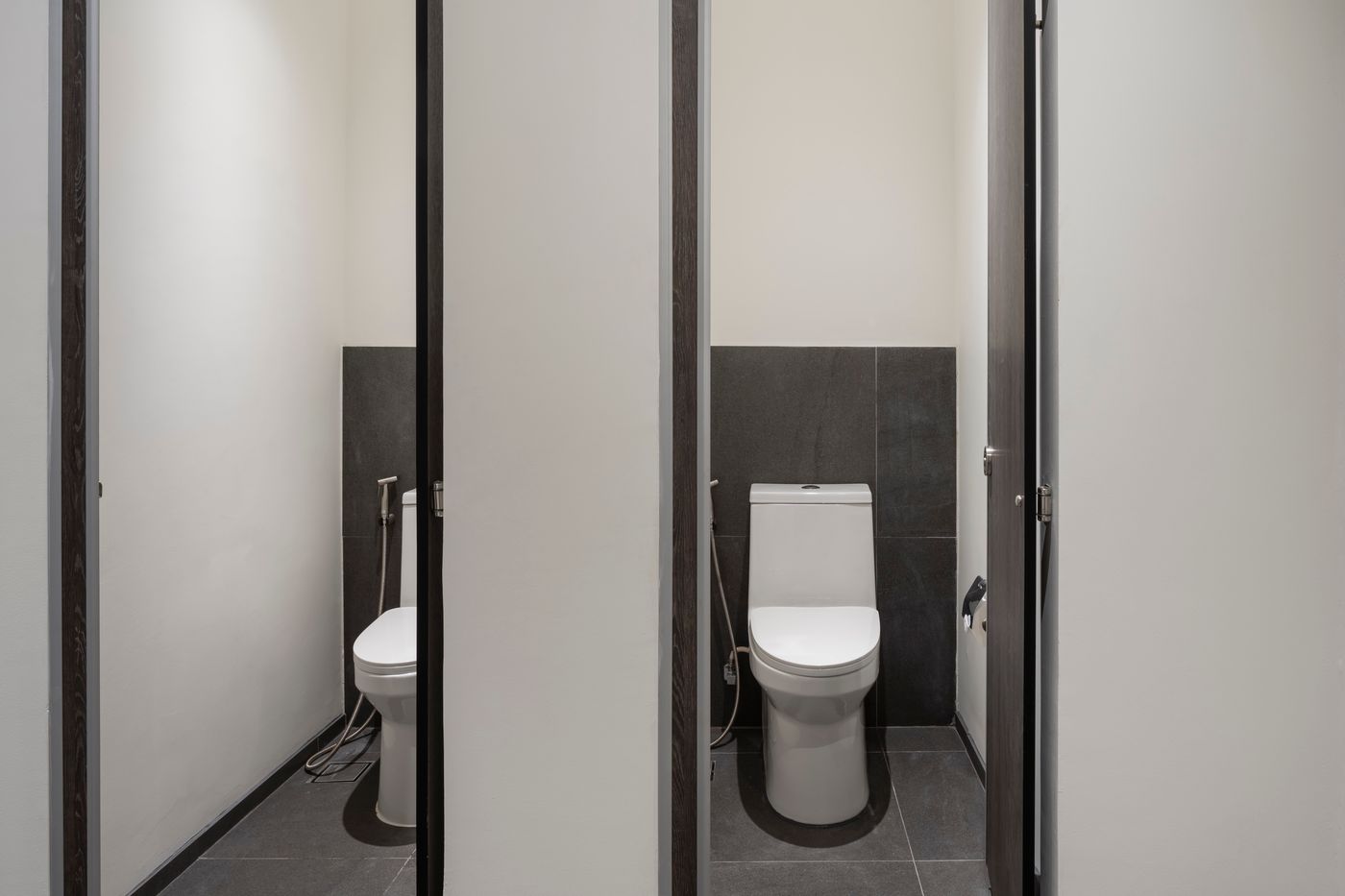 Lilit-Bang-Lumphu-Hotel-Room-39