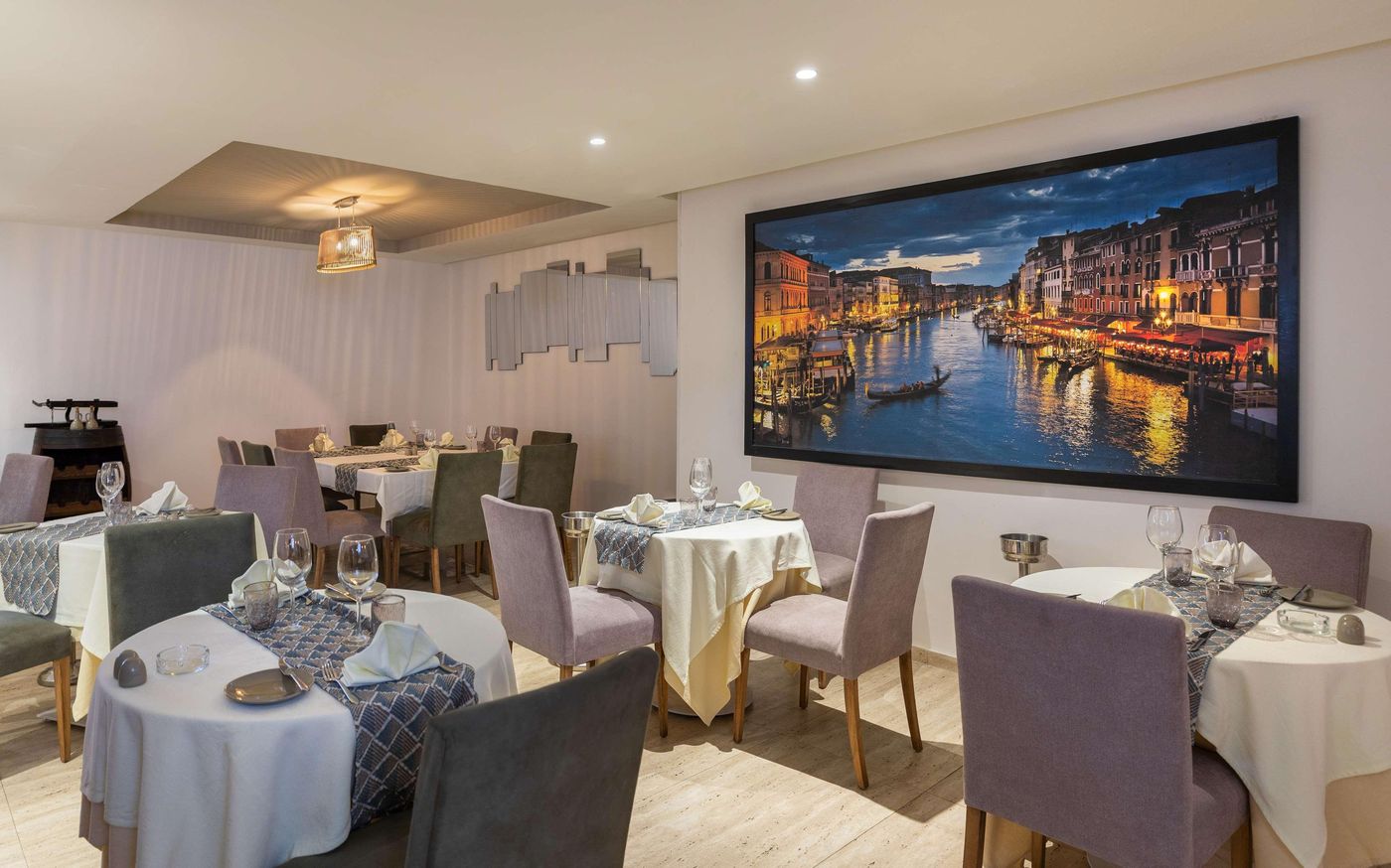 Campanile-El-Mechtel-Restaurant-14