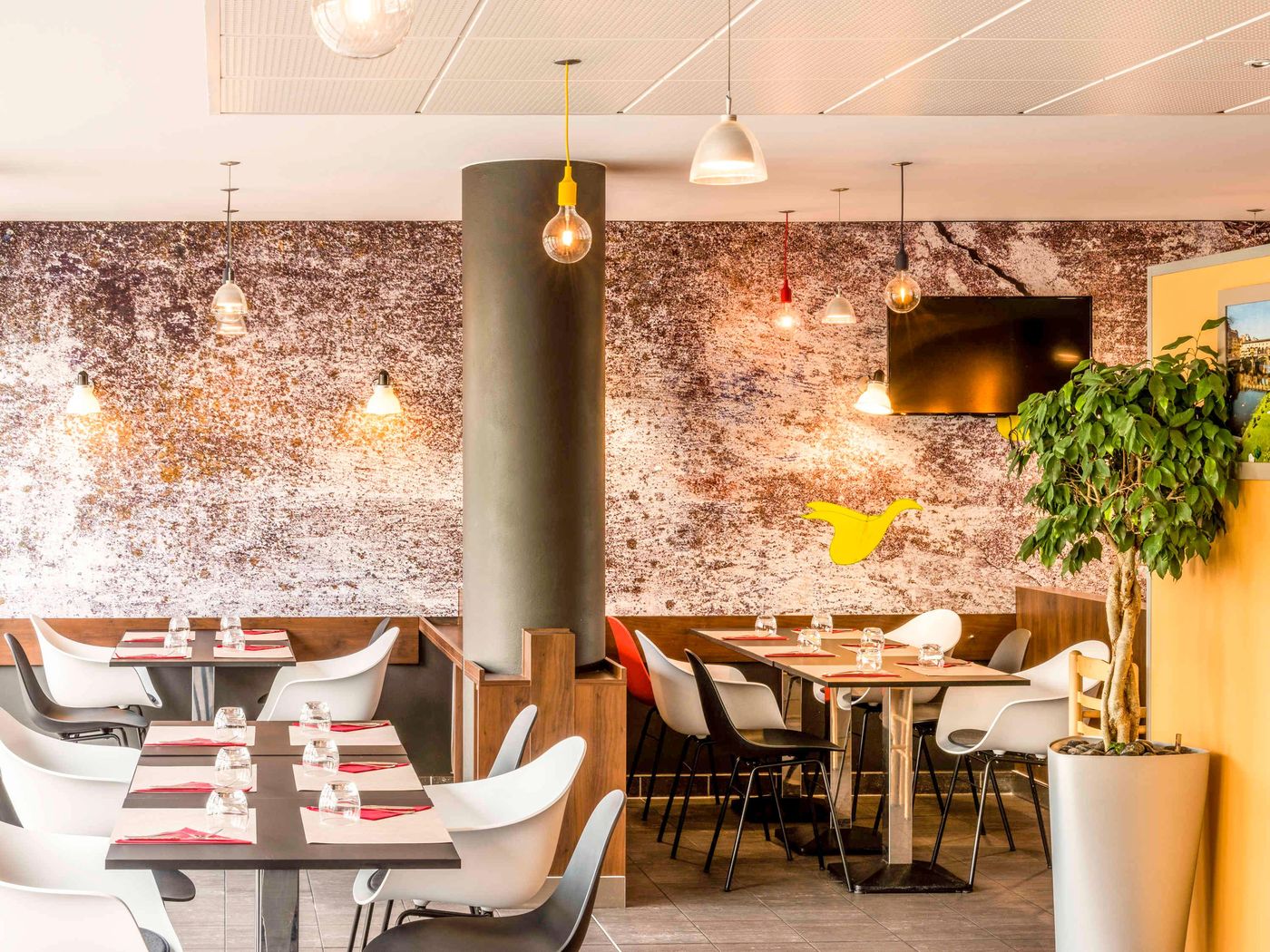 Ibis-Marne-la-Vallee-Val-d-Europe-Restaurant-23