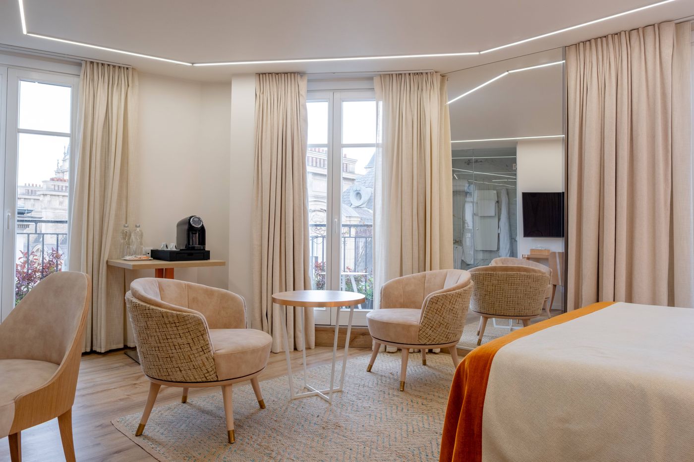 Grand-Hotel-Saint-Michel-Room-5
