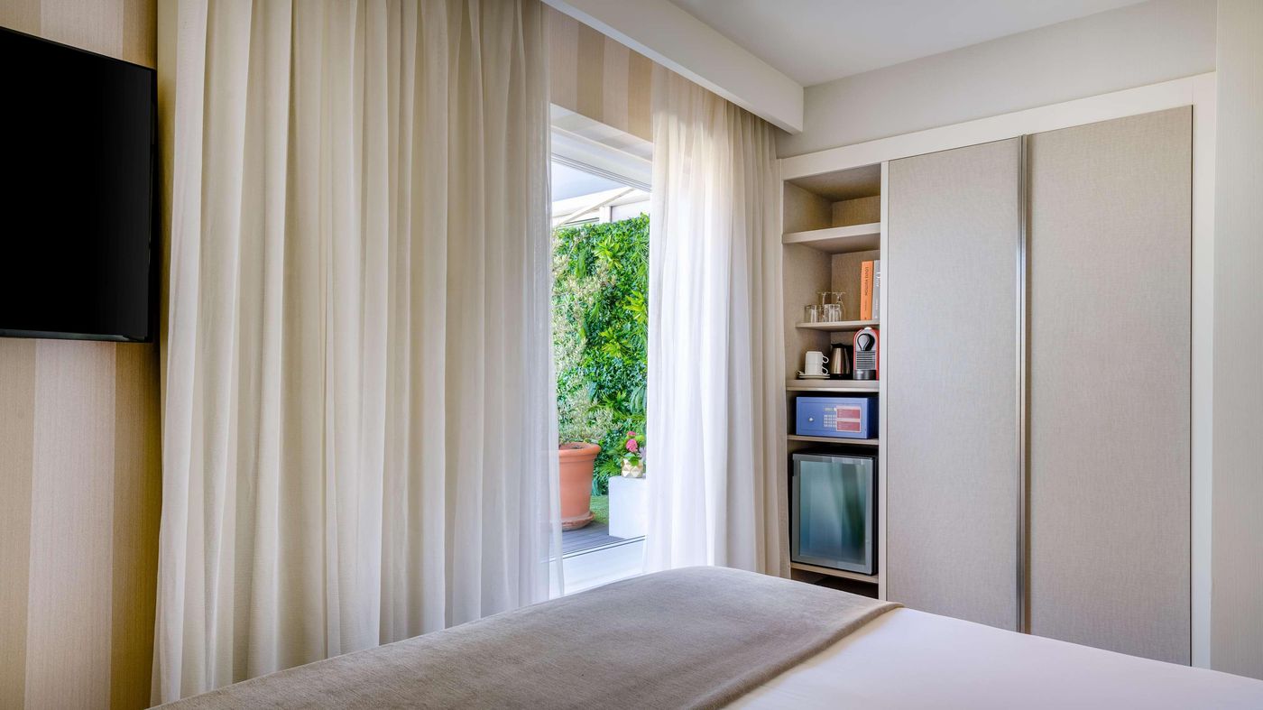 NH-Collection-Madrid-Colon-Room-46