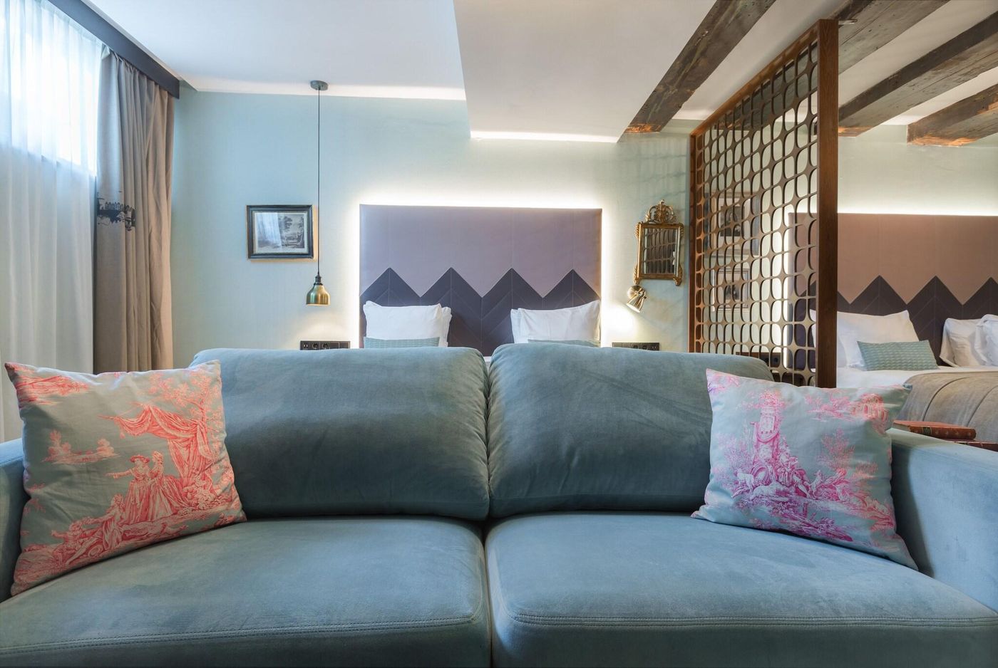 The-Hendrick-S-Hotel-Room-48