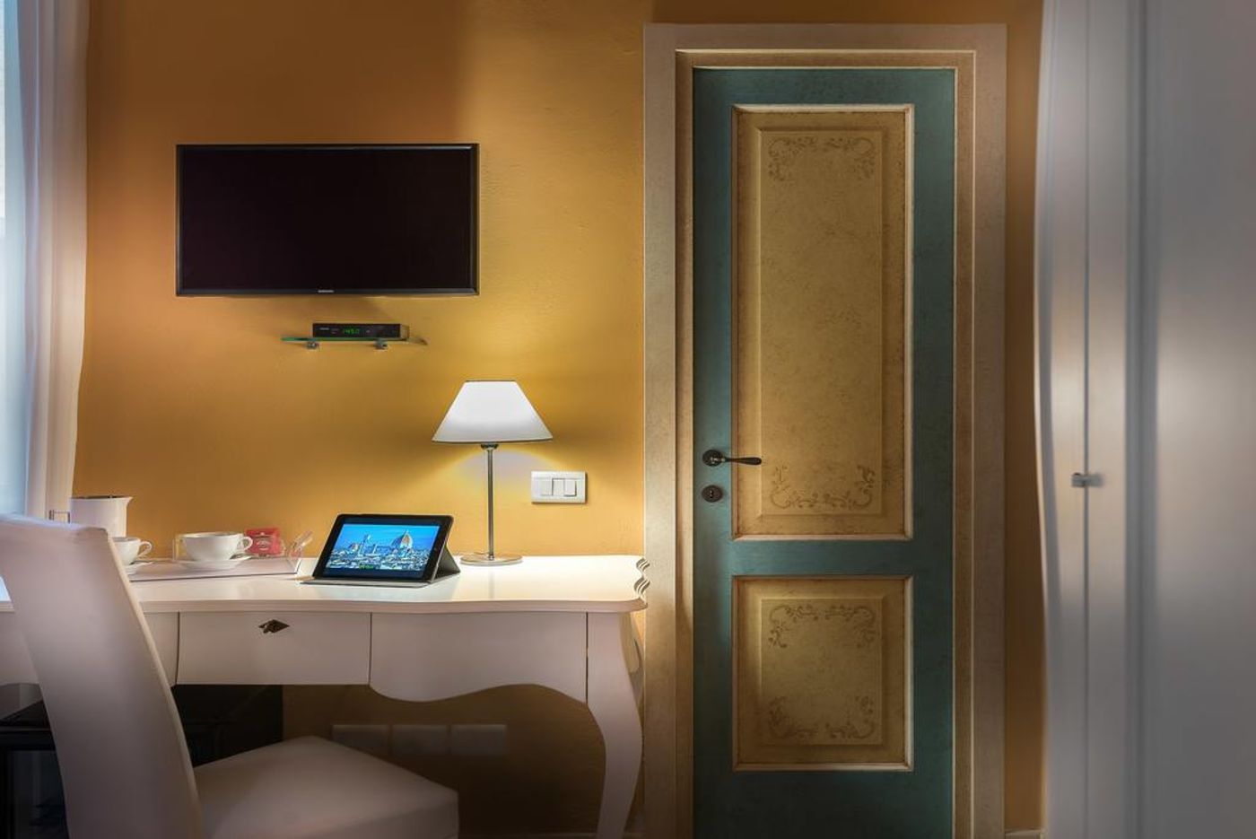 Residenza-Conte-di-Cavour-Luxury-Rooftop-Room-11