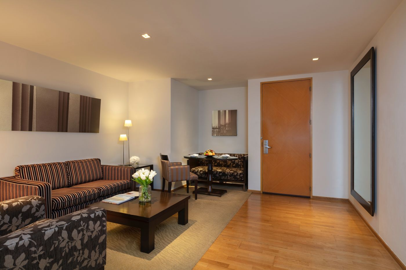 Lebua-at-State-Tower-Room-36