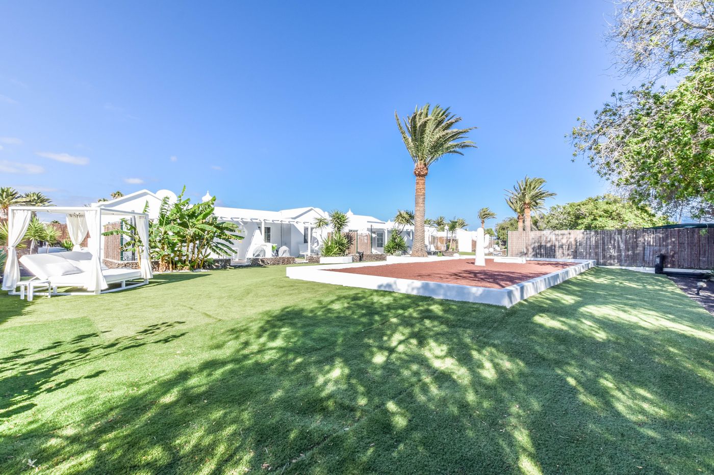 Villas Lanzasuites - Adult Only