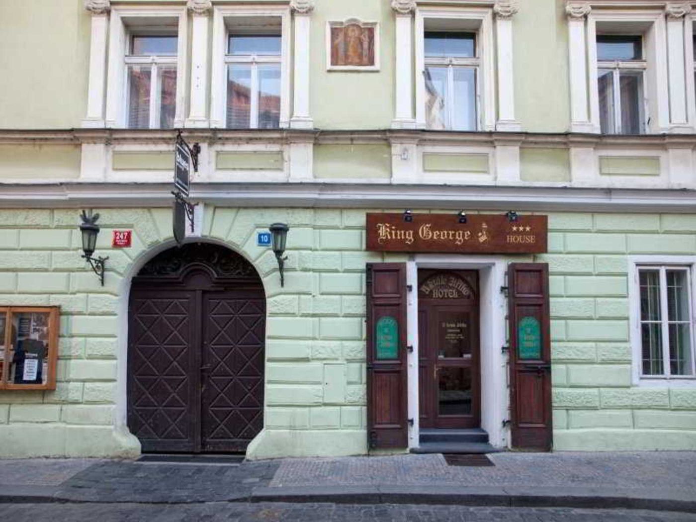 King-George-Hotel-General-view-11