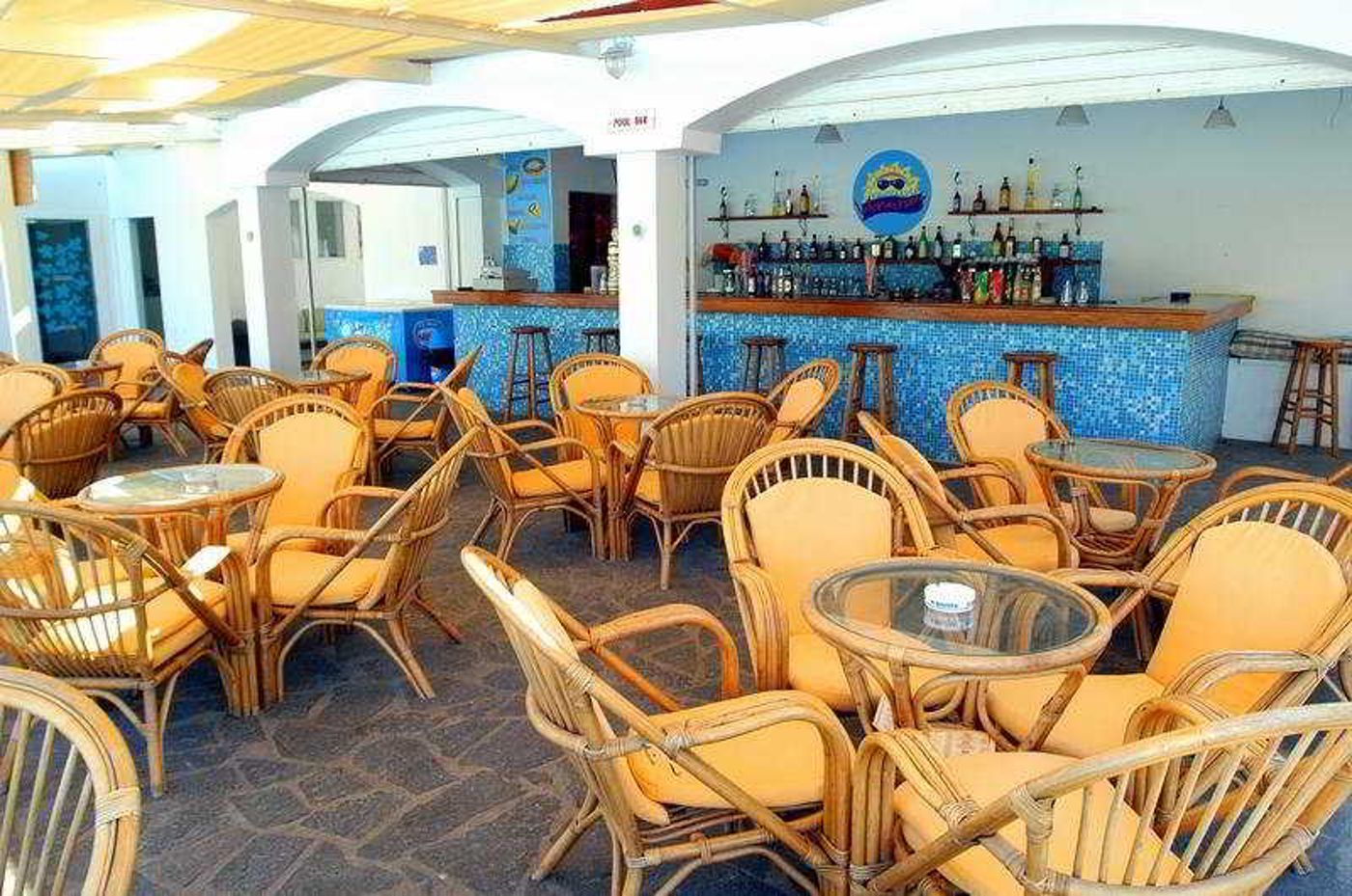 Kabanaris-Bay-Bar-15