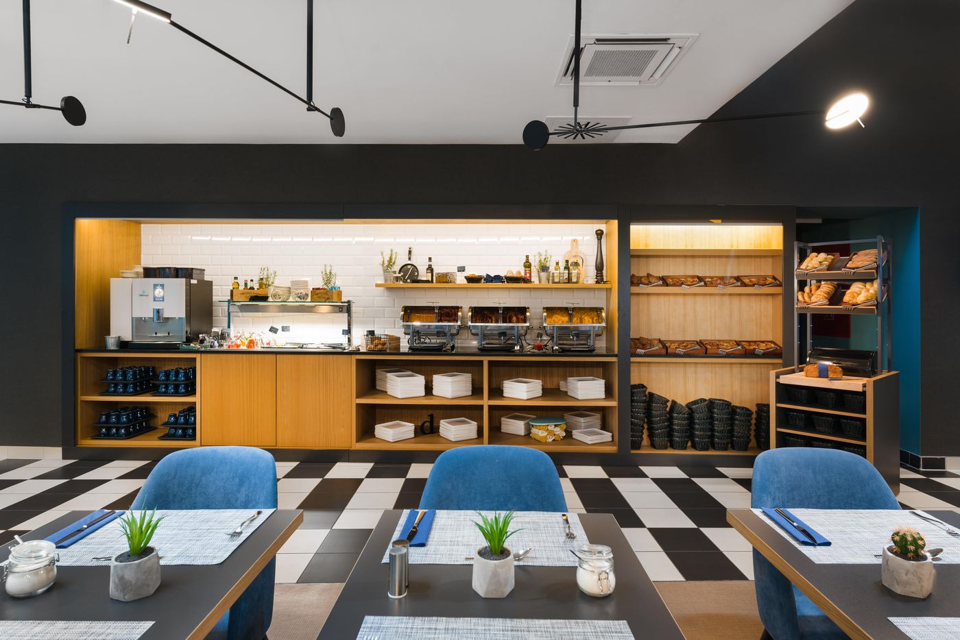 D8-Hotel-Restaurant-10