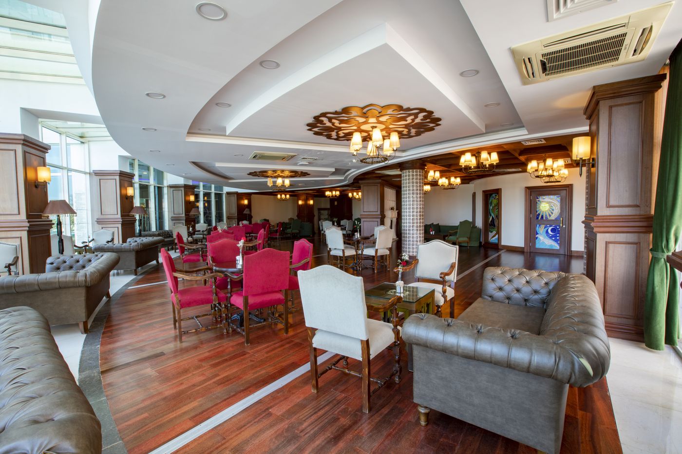 Sherwood-Exclusive-Lara-Bar-54