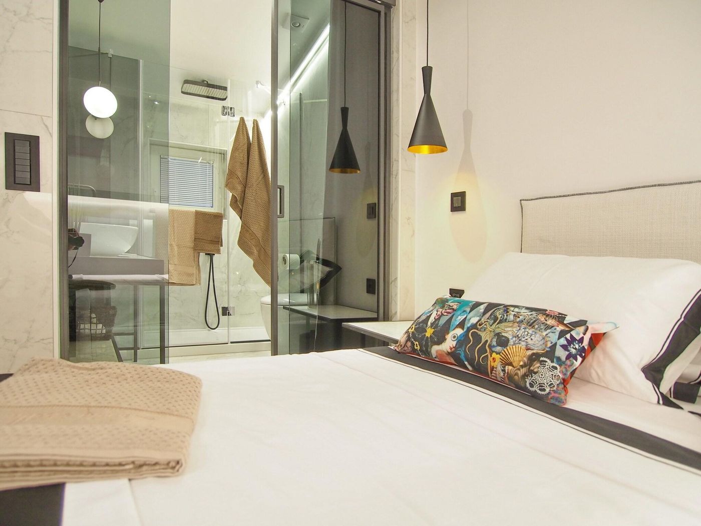 La-Vita-E-Bella-Ii-Room-7