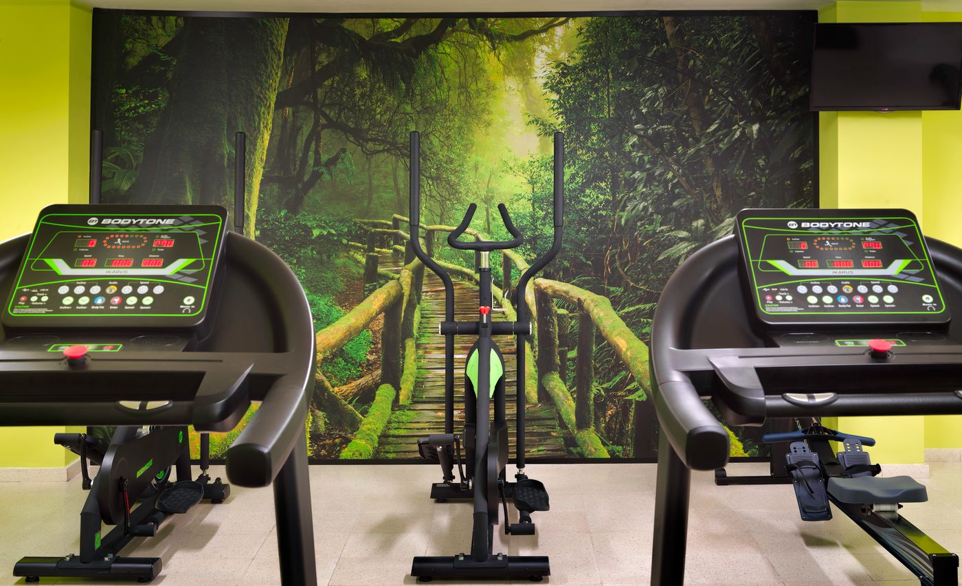 Regency-Country-Club-Sports-and-Entertainment-62