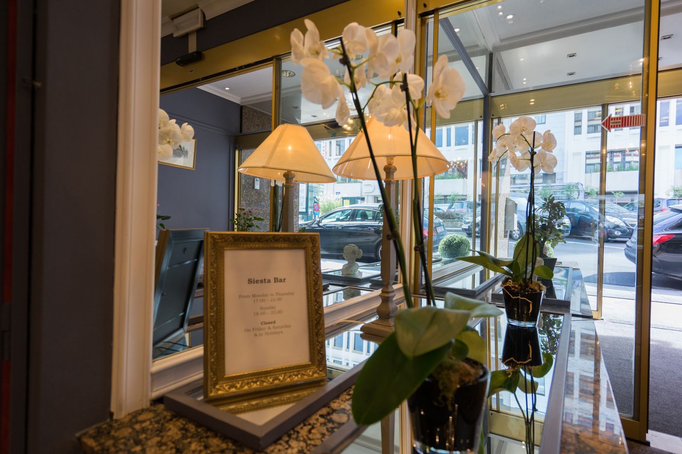 First-Euroflat-Hotel-Lobby-5