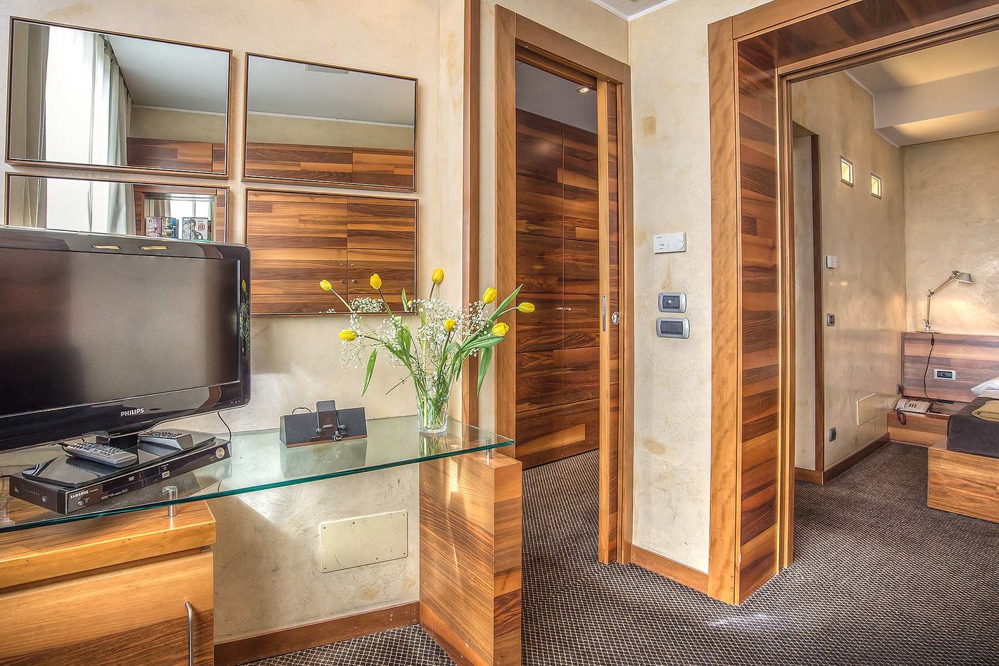 Hotel-Tritone-Room-24