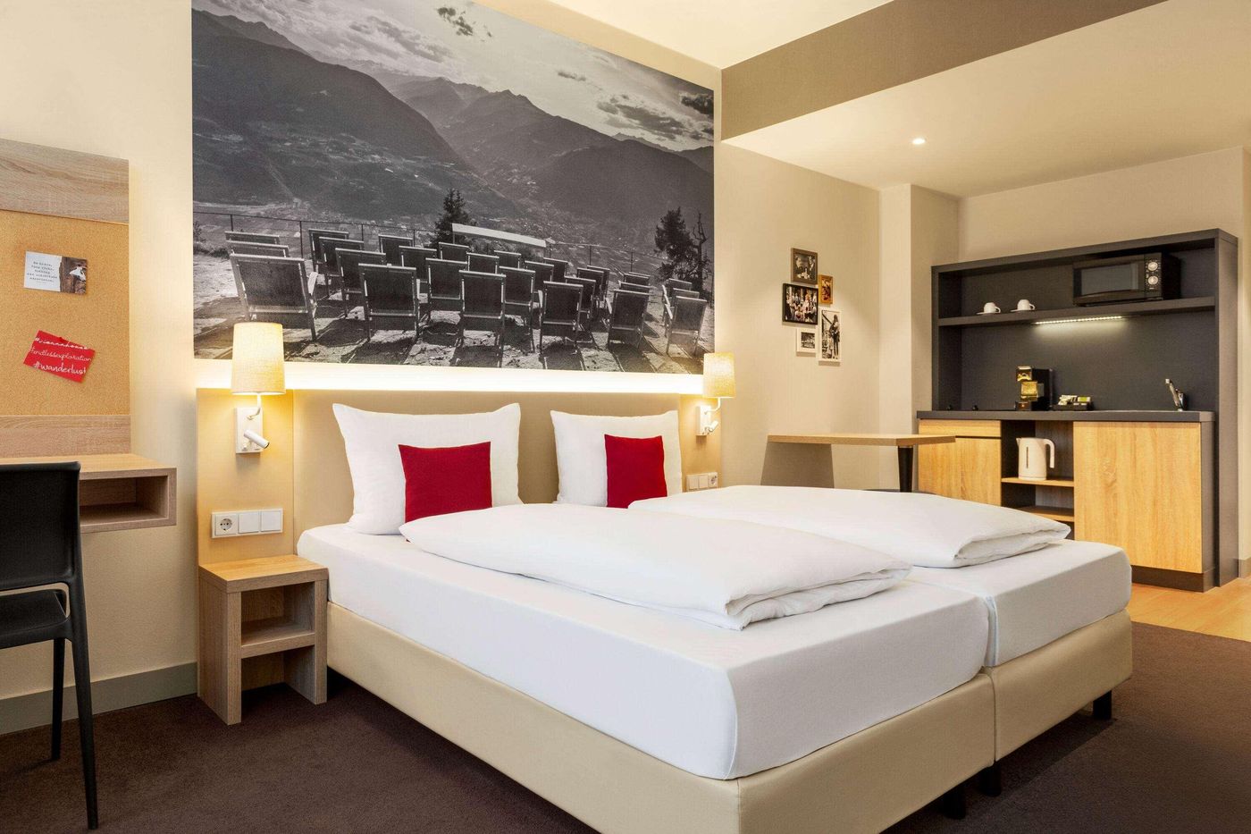 Vienna-House-Easy-by-Wyndham-Munich-Room-19