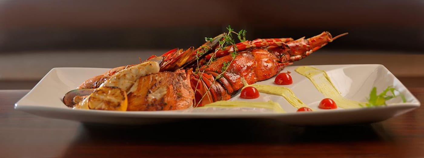 Gloria-Hotel---Furnished-Apartments-FZ--LLC-Restaurant-38