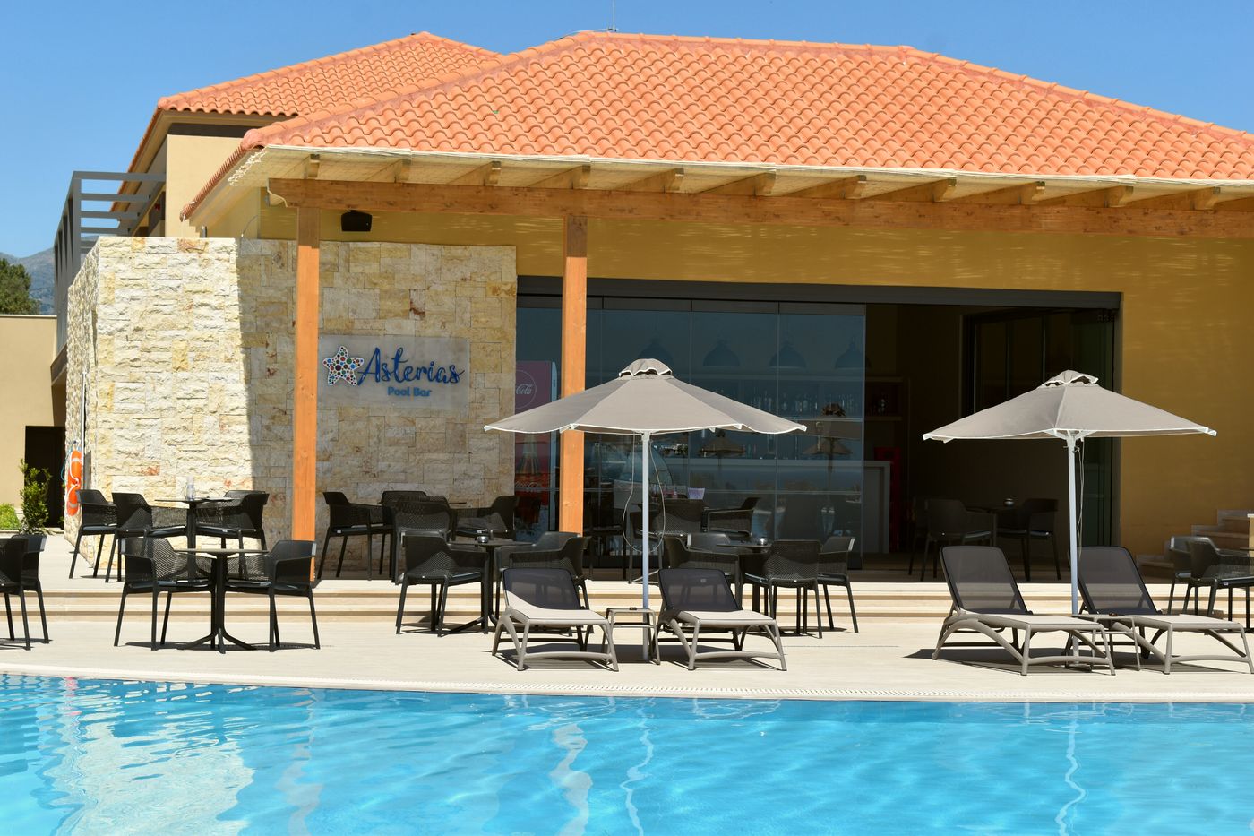 Apollonion-Asterias-Resort---Spa-Bar-11