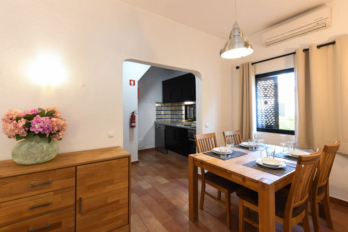 Pedras-da-Rainha-Room-45