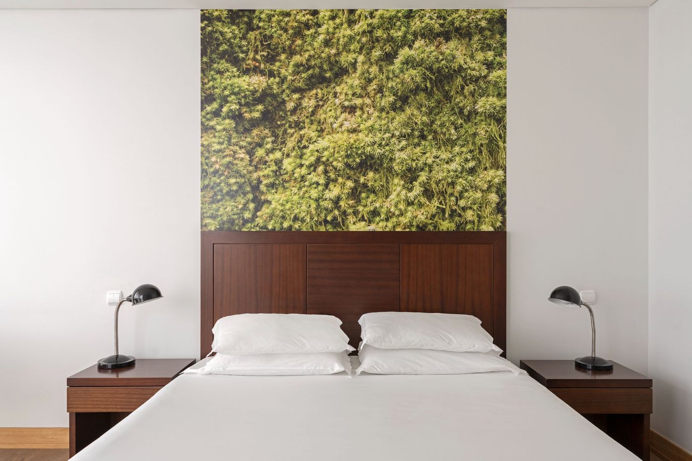 Neat-Hotel-Avenida-Room-12