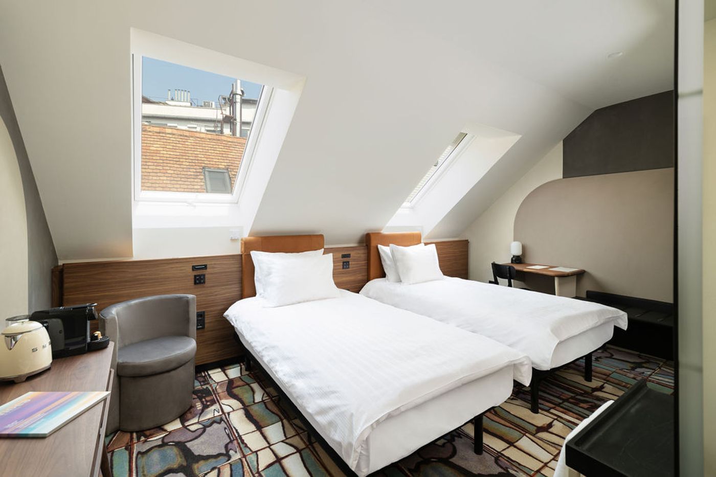 Hotel-Gin-Budapest-Room-3