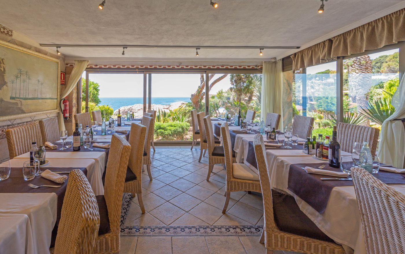 Eden-Roc-Restaurant-36