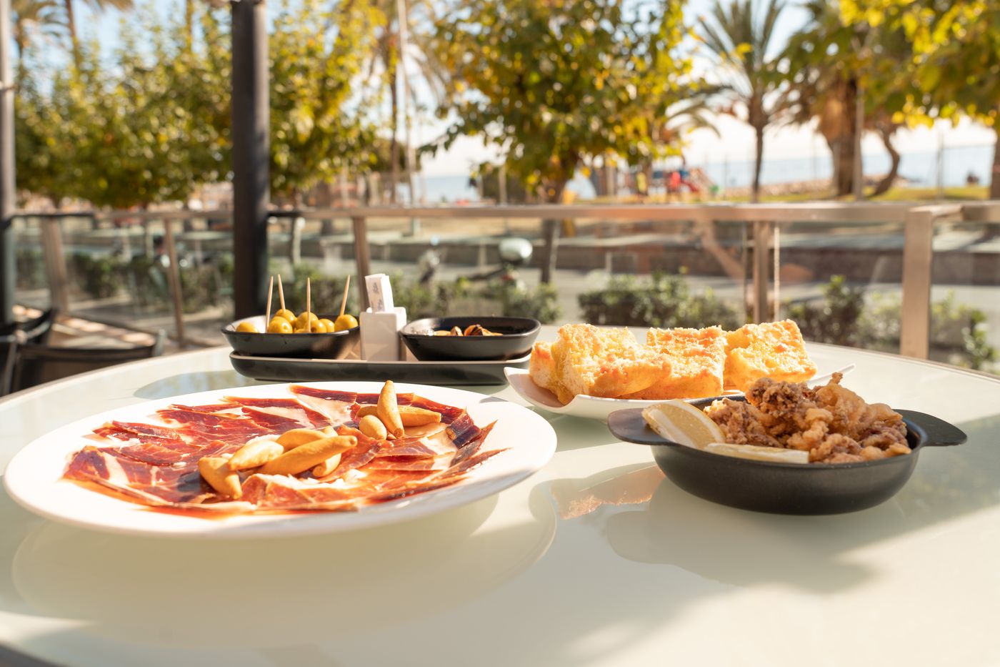 Calipolis-Hotel-Terrace-90