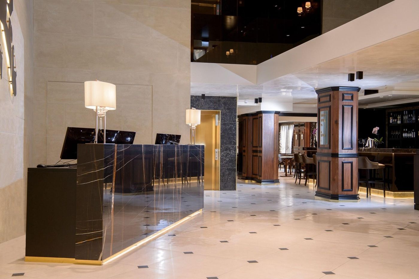 Palazzo-Veneziano-Lobby-7