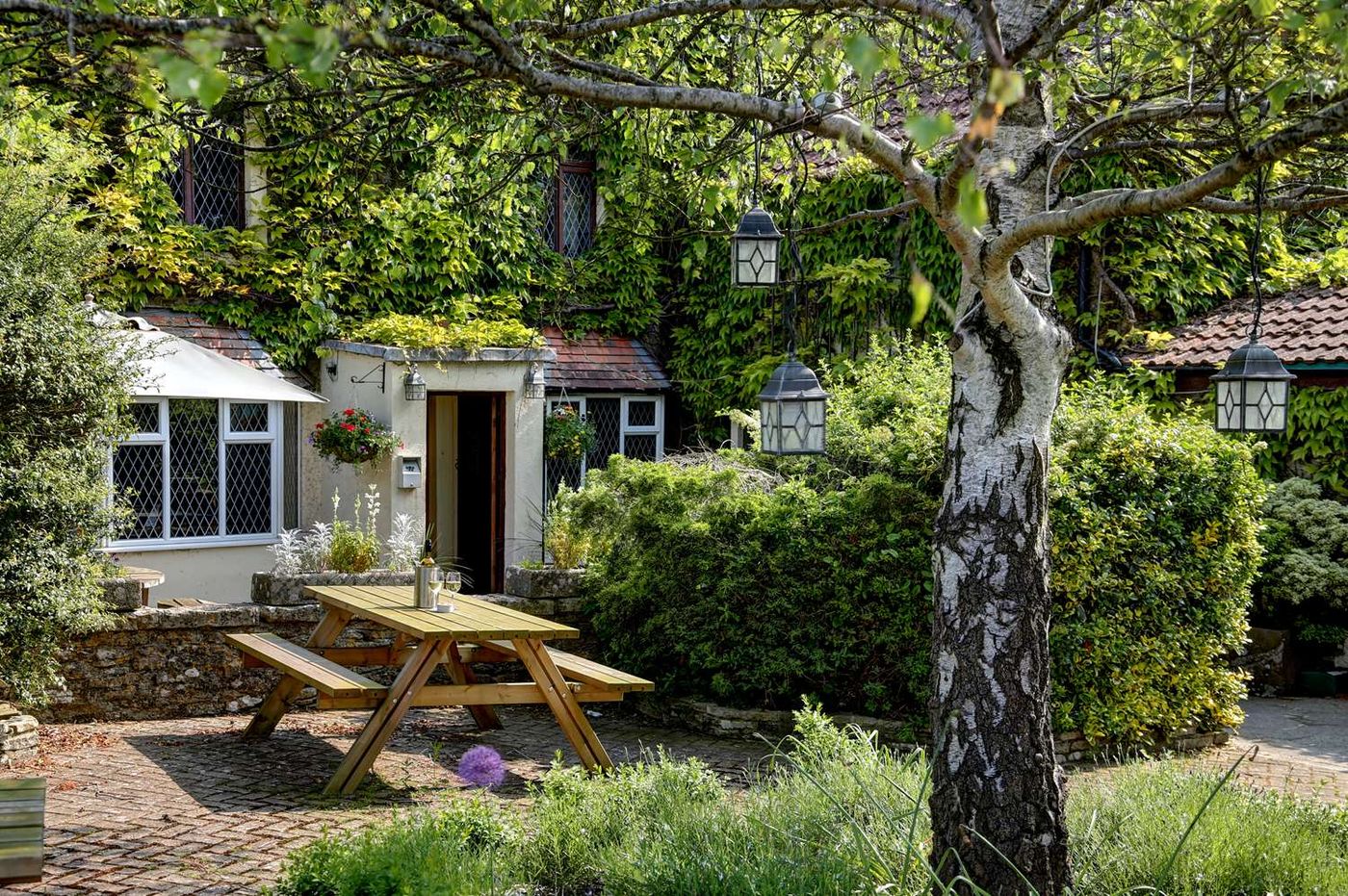 Best Western The Compass Inn-United Kingdom-Badminton-General view-10